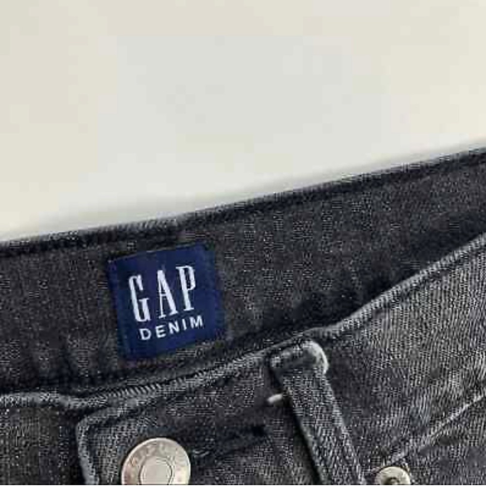 GAP Girlfriend Jeans - Picture 3 of 4